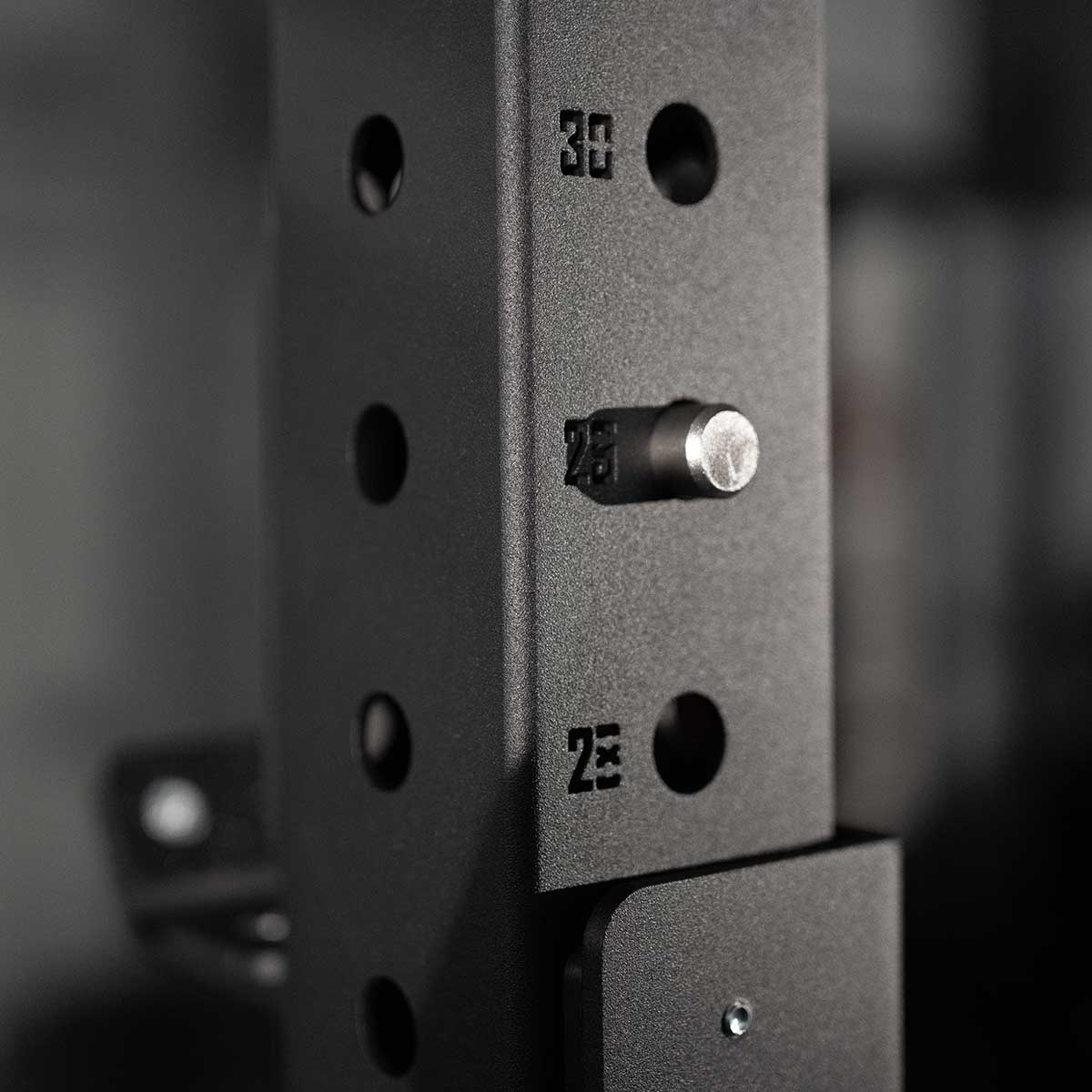 B-WARE Riot MRR 75 | Uprights - Strength Shop
