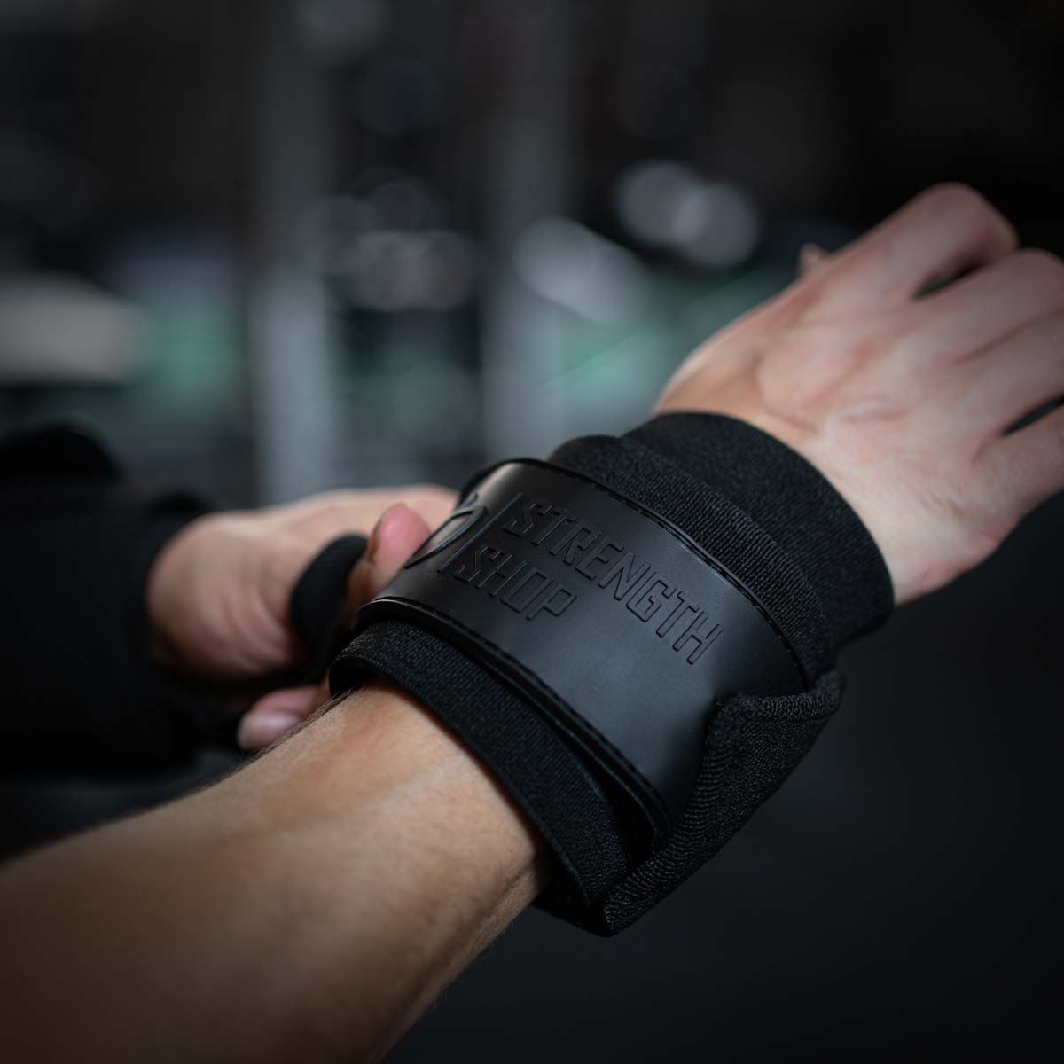 Stealth Black Wrist Wraps – Medium, 30cm/60cm or 90cm, IPF Approved - Strength Shop