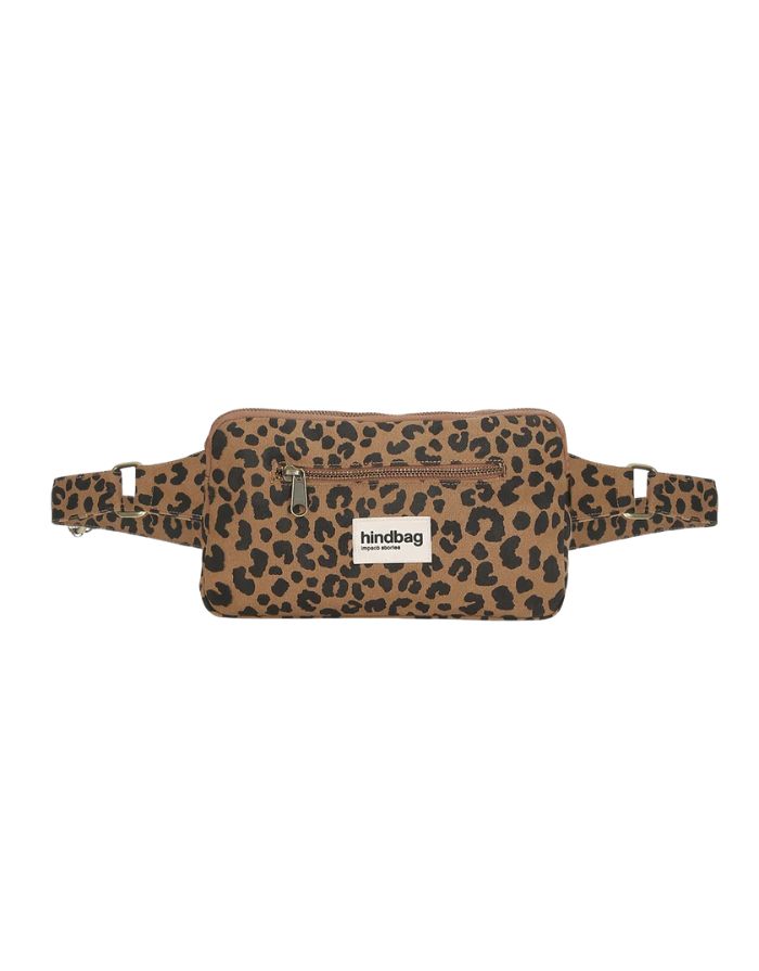Fanny Pack Harry von Hindbag in der Farbe Leo Cannelle – rechteckige Bauchtasche aus GOTS-zertifizierter Bio-Baumwolle mit zwei Reißverschlusstaschen und verstellbarem Gurt