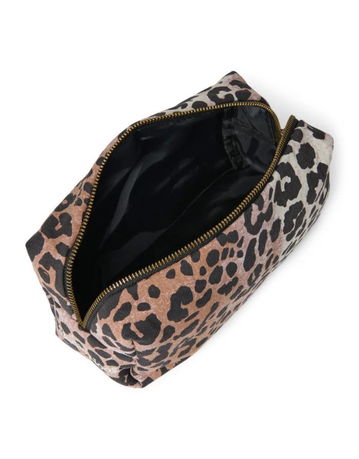 Studio Noos Soft Cotton Pouch Leopard Hazel – kompakte Kosmetiktasche aus 100 % Baumwolle, vielseitig nutzbar als Make-up-Bag oder Windeltasche, Maße 9x24x9 cm.