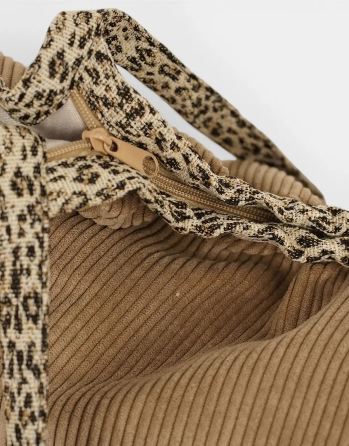 Runder Shopper Toast aus braunem Cordstoff mit Leopardenprint, Reißverschluss und zwei Henkeln