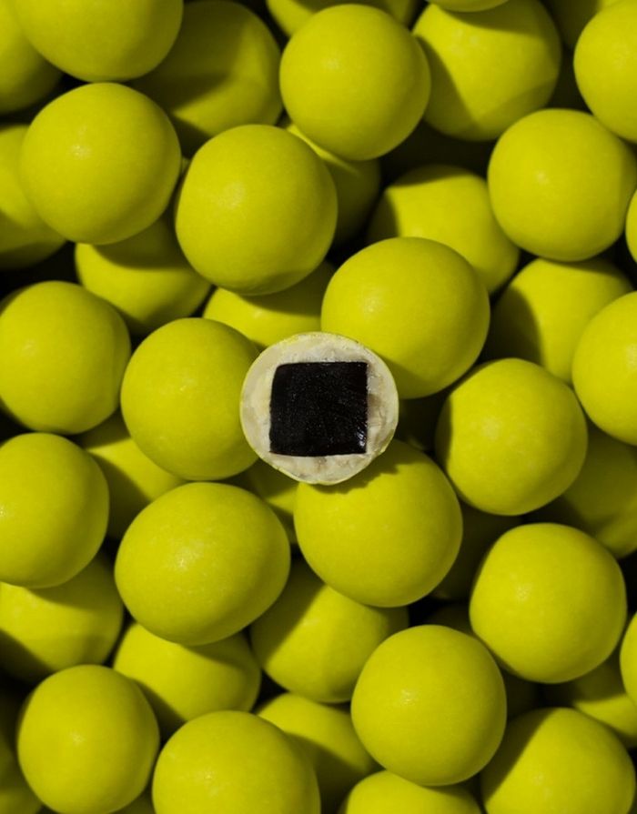 Lakrids by Bülow Lime Crackle – Lakritz mit weißer Schokolade, Limette und knackigem Zuckermantel (270 g).