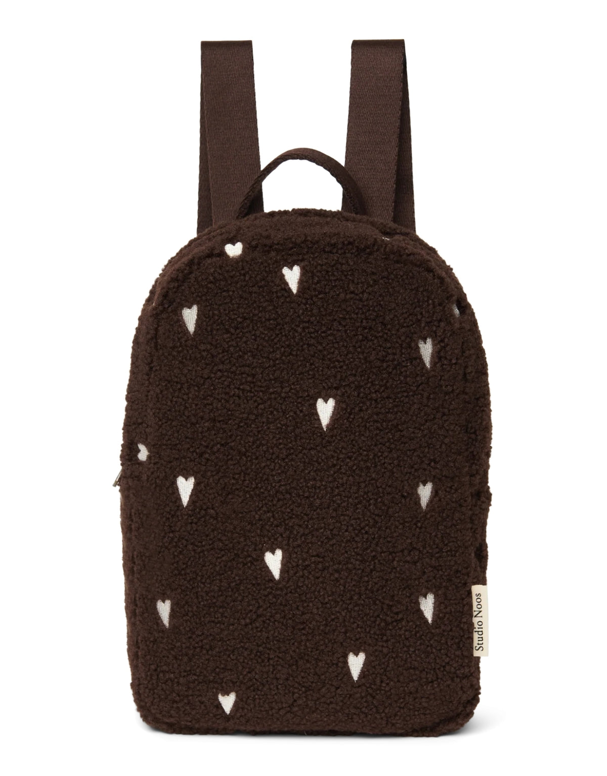 Schokoladenbrauner Mini-Rucksack Chocolate Teddy Hearts von Studio Noos aus weichem Teddy-Material mit gestickten Herzen und verstellbaren Schulterträgern.