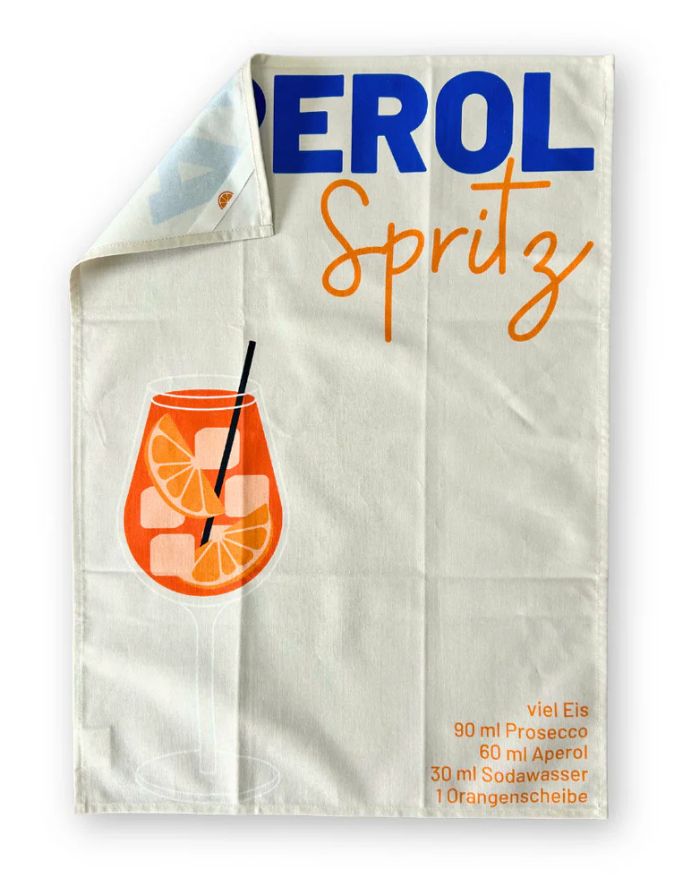 Geschirrtuch Aperol Spritz von Herr & Frau Hempel aus 100 % Baumwolle, orangefarbenes Küchenhandtuch mit Aufhänger und liebevollen Details