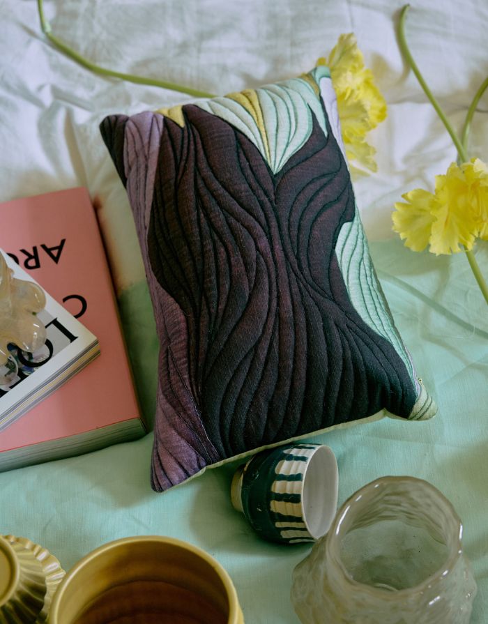 Tasse Artist Dipped von hkliving – handbemalte Steinzeug-Tasse im Unikat-Look
