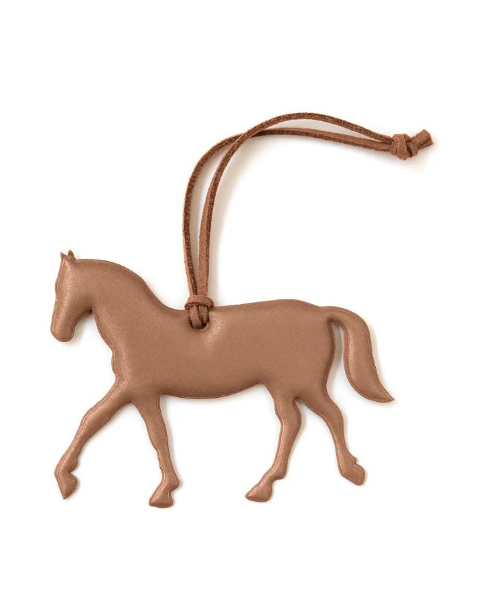 Reflektierender Taschenanhänger Horse in Caramel von Firefly Reflectors – aus weichem, lederähnlichem Material mit verstellbarem Band, stilvolles Accessoire für mehr Sichtbarkeit.